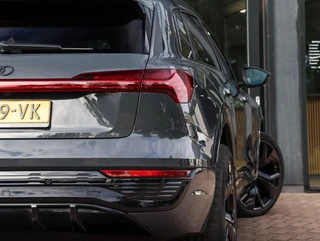 Audi Q8 e-tron 55 quattro S Edition 115 kWh 23 Inch | NL-auto | SoH 98% / 19
