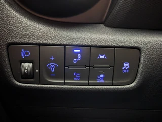 Hyundai Kona EV Fashion 64 kWh 3- Fase SOH 95,3% Warmtepomp | Trekhaak | Camera | Navigatie | Head-Up Display / 29
