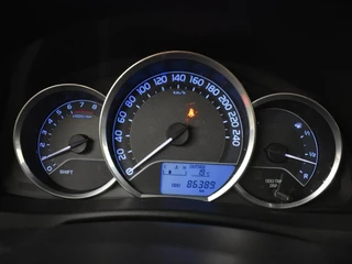 Toyota Auris 1.3 Now | Climatronic | Lichtmetaal | Cruise Control / 10