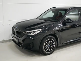 BMW X1 xDrive25e M-Sport Panoramadak | Camera / 34