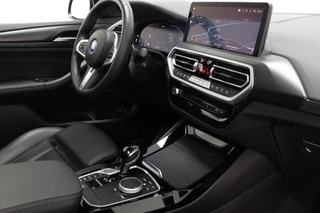 BMW X3 xDrive30e M-Sport High Executive | PANORAMADAK | SFEERVERLICHTING | 360 CAMERA | 20" / 5