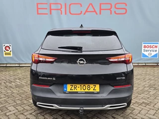 Opel Grandland X 1.2 Turbo Business Executive / 6