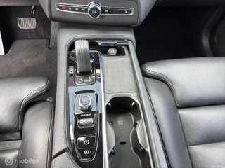Volvo XC90 2.0 T8 Recharge AWD R-Design / 19