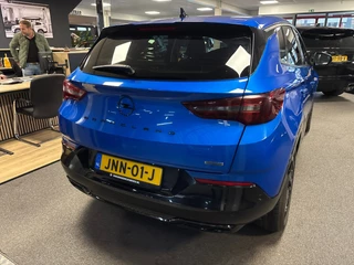 Opel GRANDLAND 1.6 Turbo Plug-In Hybrid GS Line / 225pk / stuur verwarming / camera / Apple carplay / 6