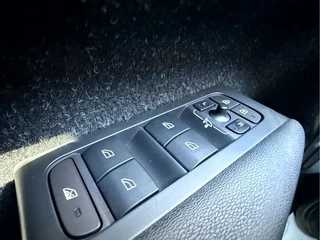 Volvo XC40 2.0 B4 200pk R-Design  Panoramadak, Trekhaak, Camera / 14