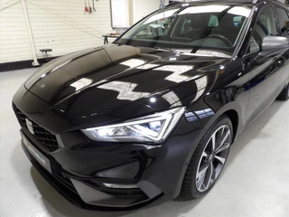 SEAT Leon Sportstourer 1.5 TSI 150pk FR Business Intense / 17
