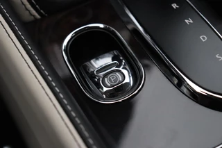Bentley Flying Spur 6.0 W12 | LEDER | SCHUIFDAK | KERAMISCH | NAIM SOUNDSYSTEM | ENTERTAINMENT ACHTERIN | STOELVERKOELING/VERWARMING | MASSAGE | CAMERA | AIRCO | CRUISE | NAVI | / 66