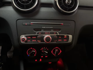 Audi A1 Sportback 1.0 TFSI Adrenalin S-Line Navigatie Cruise Control Airco / 19