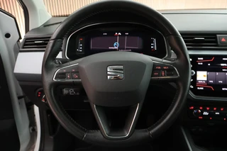 SEAT Arona 1.0 TSI 95pk Style Business Intense Camera Virtual Cockpit ACC Keyless Navigatie Carplay / 19