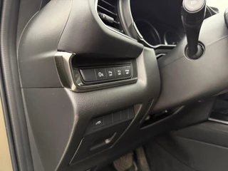 Mazda CX-30 2.0 e-SkyActiv-G M Hybrid Homura Automaat | Trekhaak | Head-up Display | Camera | Navigatie | Parkeersensoren / 16