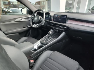 Alfa Romeo Tonale 1.5T HYBRID Ti AUTOMAAT  Matrix LED | Keyless | Adaptive Cruise / 10
