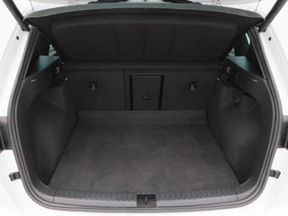 SEAT Ateca 2.0 TSi 190 Pk Automaat FR 4DRIVE | Trekhaak | 1900kg trekgewicht! | 360° Camera | Panodak | Cruise | CarPlay | 19 Inch / 19