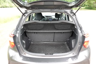 Toyota Yaris 1.5 Hybrid Aspiration  | 1ste eigenaar | Camera | Climate control | / 13
