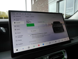 Leapmotor B10 Design ProMax 67.1 kWh | Navigatie | Rondom camera | 18inch Velgen | 750 KG trekgewicht | Elektrisch bedienbare achterklep | Panoramdak | Uit voorraad leverbaar / 28