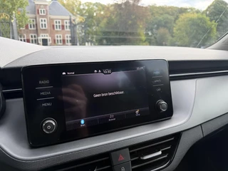 Skoda Kamiq 1.5 TSI ACT Sport Business | 150 PK | DSG | PDC | CarPlay | LED | Geen Afleverkosten | / 17