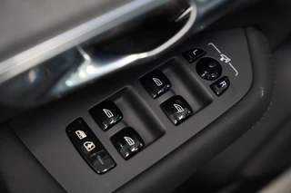 Volvo XC90 2.0 T8 Plug-in hybrid AWD Ultra Dark  Panoramadak Bowers & Wilkins Leder Memory 360 Camera 7 Persoons / 13