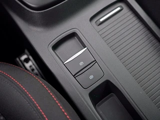 Ford Focus 1.0 Ecoboost automaat ST line X Panoramdak | Afn. Trekhaak | / 36