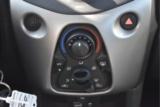 Peugeot 108 1.0 e-VTi Active TOP! Pack Premim Cabriolet | Linnen kap | Airco | Bluetooth | Elekt.ramen | LED dagrijverlichting | NAP / 18