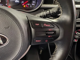 Kia Picanto 1.0 MPi DynamicLine/ NL auto/ Eerste eigenaar/ Achteruitrijcamera / 19