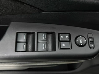 Honda CR-V 2.0 S | Cruise control | Stoelverwarming | Navigatie | Camera | Trekhaak / 30