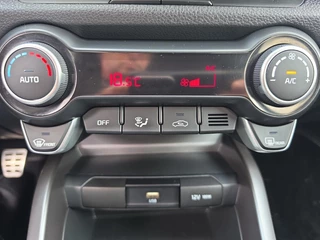 Kia Rio 1.0 T-GDi GT-Line | Keyless entry | Privacy glass | Full map navigatie | Parkeersensoren | Stoel + Stuurverwarming / 21