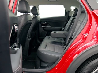 Kia Niro 1.6 GDi Hybrid DynamicLine | Trekhaak | All-seasonsbanden | Navigatie / 16