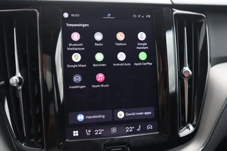 Volvo XC60 T6 Recharge AWD Plus Dark | Longe Range | Stoelverwarming | Parkeercamera | Panoramadak | Pilot Assist  | Leder | Keyless / 44