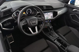 Audi Q3 45 TFSI e S Line / 6