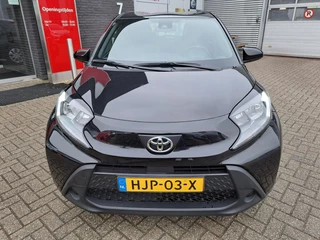Toyota Aygo X PLAY / 6