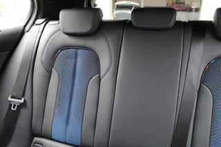 BMW 1 Serie 118i Business Edition  | M-Sport | Origin NL | Camera | Trekhaak | Navigatie / 33