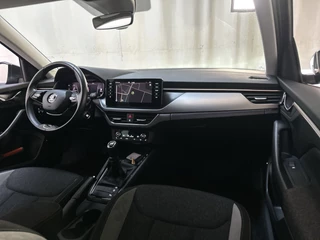Skoda Kamiq 1.0 TSI 110pk Business Edition LED Stoelverwarming Navigatie Parkeersensoren Virtual Cockpit / 4