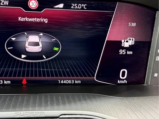 Škoda Superb Combi 1.4 TSI iV Sportline Business  Panoramadak, Trekhaak / 11