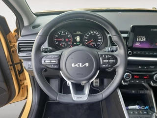 Kia Stonic 1.0T MHEV GT-PlusLine | Schuifdak | Stoel en stuurverwarming | Navigatie | Camera | Climate control | Cruise control | Getinte ramen achter | Parkeersensoren voor en achter | / 23