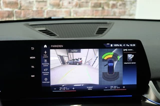 BMW X1 sDrive18i High Executive Automaat  / Widescreen Display / Stoelverwarming / Leder / Climate Control / Driving Assistant Plus / Cruise Control / Leder / Achteruitrijcamera / 17 Inch / Adaptieve LED koplampen / 31