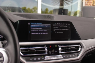 BMW 3-serie Touring 330e High Executive | 1e eigenaar | BTW auto | M-sport stuur | HiFi audio | Sportstoelen | Cruise control adaptief | Grootlichtassistent | Active Guard Plus / 30