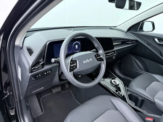 Kia Niro 1.6 GDi PHEV DynamicLine  - Camera - Navigatie - AppleCarplay - Android Auto - Fabrieksgarantie tot 12-2032 of 150.000km / 18