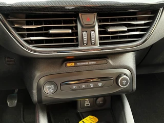 Ford Focus 1.0 EcoBoost Hybrid ST Line X / 22