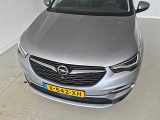 Opel Grandland X 1.2 Turbo Business Elegance / 15