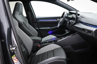 Volkswagen Golf 1.5 eHybrid GTE | LEDER | PANORAMADAK | HEAD UP | STOELVENTILATIE | STUURVERWARMING | TREKHAAK | 18" / 5
