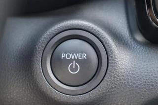 Toyota Yaris 1.5 Hybrid 115 DYNAMIC NIEUW DIRECT LEVERBAAR! STOEL/STUURVERW PARK-SENSOREN BLIND SPOT NAVI 17'' LM-VELGEN CAMERA APPLE/ANDROID / 27