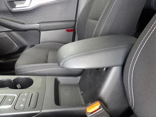 Ford Kuga 2.5 PHEV e-CVT 225pk Titanium / 36