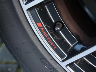 Audi Q5 55 TFSI e quattro 367PK S-edition | SOH 97% | Panoramadak / 56