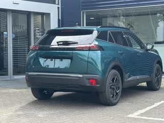 Peugeot e-2008 Envy EV 54kwh 156pk | Apple Carplay/Android Auto | Adaptieve Cruise Control | Lichtmetalen velgen 17 inch | Draadloos laden / 7