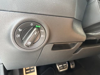 Škoda Karoq 1.5 TSI ACT Sportline Business / 22