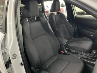 Toyota Corolla Cross Hybrid 140 Dynamic NL auto / Eerste eigenaar / 13