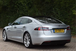 Tesla Model S 75D incl. BTW 334 PK  | 4x4 | NL- AUTO | Autopilot | Panoramadak | Luchtvering | Carplay | Camera | 21' inch | Dodehoek detectie | Voorstoelen verwarmd / 2