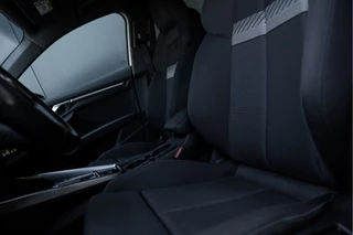 Audi A3 Sportback 35 TFSI S Line  | Carplay | Stoelver. | Parkeersens. | / 10