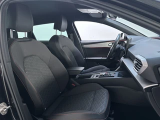 Seat Leon Sportstourer 1.5 eTSI 150pk DSG FR Business Intense LED Camera Stoelverwarming DAB+ / 6
