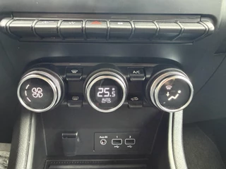 Renault Captur 1.0 TCe 90 Intens / NAVI + Camera / Michelin-ALL-Season / Renault Dealer Onderhouden / 1e Eigenaar / NED-Captur / 15