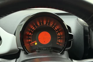 Peugeot 108 1.0 e-VTi Envy 72 PK | Handgeschakeld | 5-Deurs | Airco | Elektrische ramen | Getinte ramen | Radio | USB | AUX | Licht Metalen Velgen | 1e eigenaar / 23